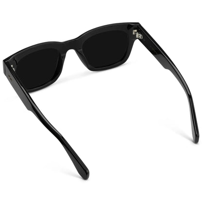Clint | Polarized